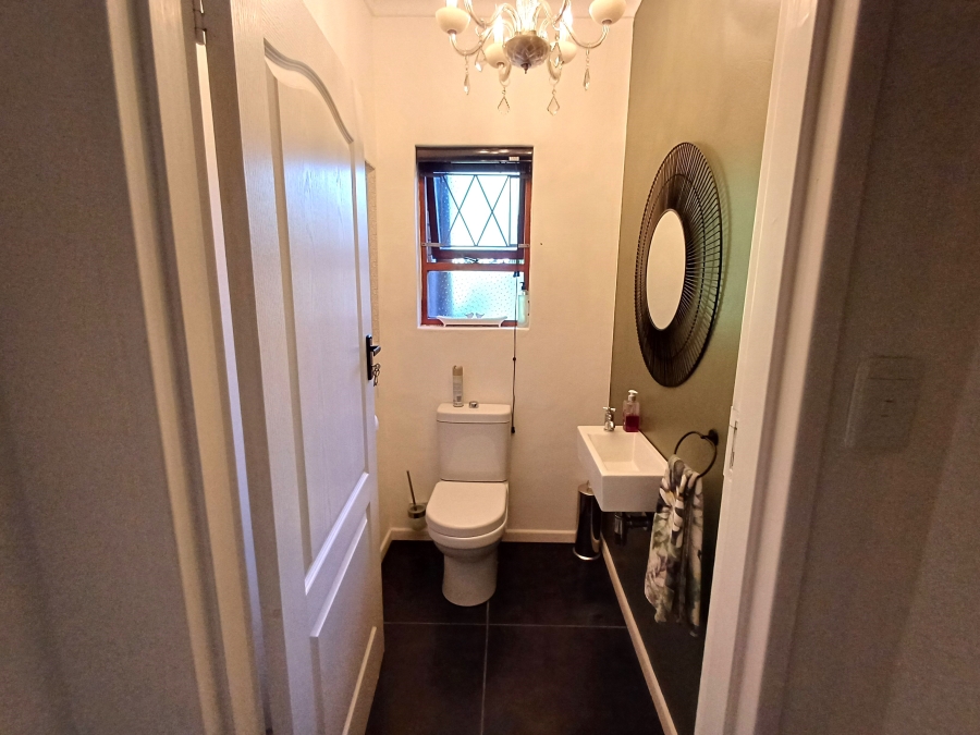 4 Bedroom Property for Sale in Winterhoek Park Eastern Cape
